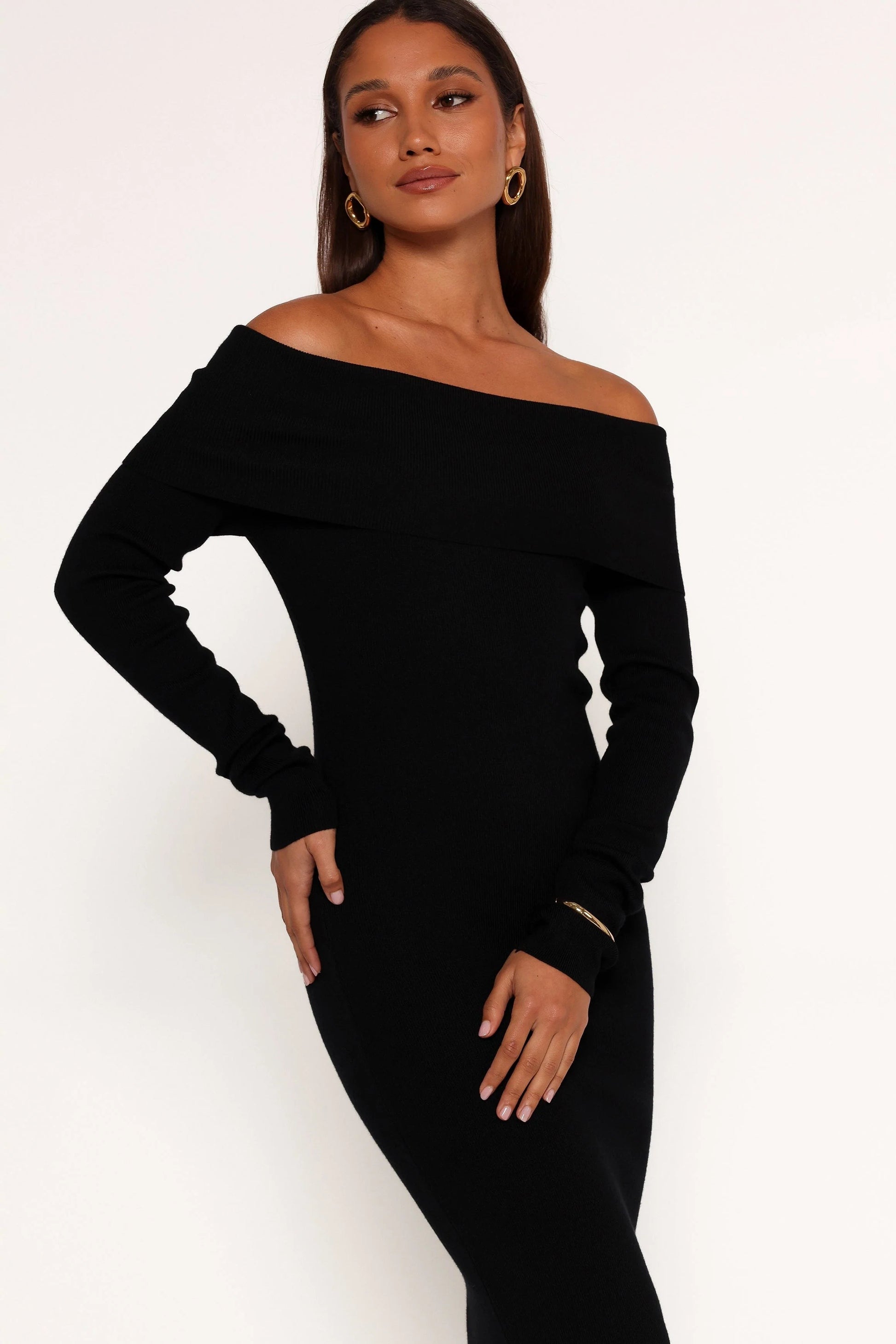 Off-Shoulder Ribbed Midi Dress