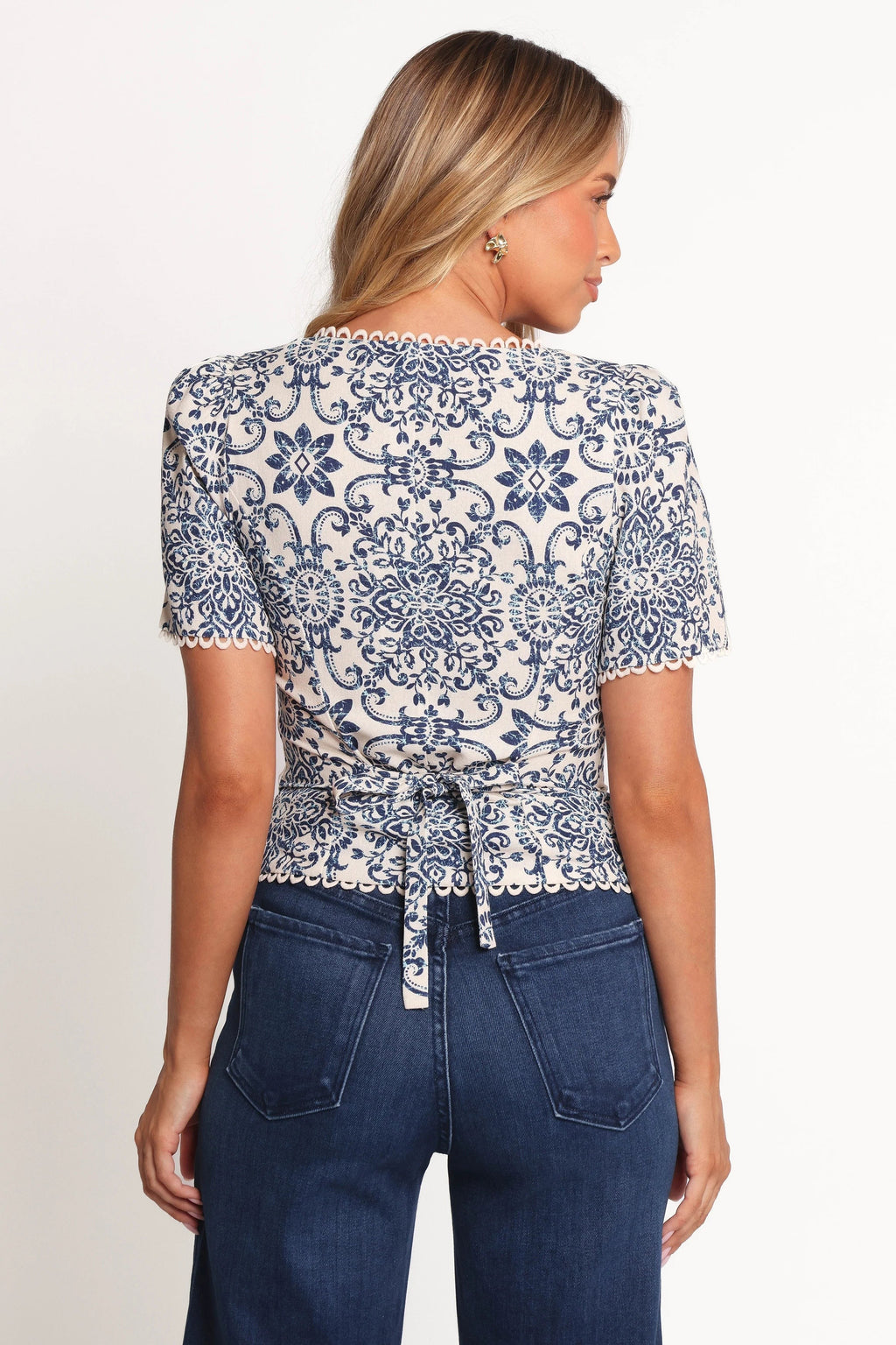 Scallop-Trim Tie-Waist Square-Neck Top